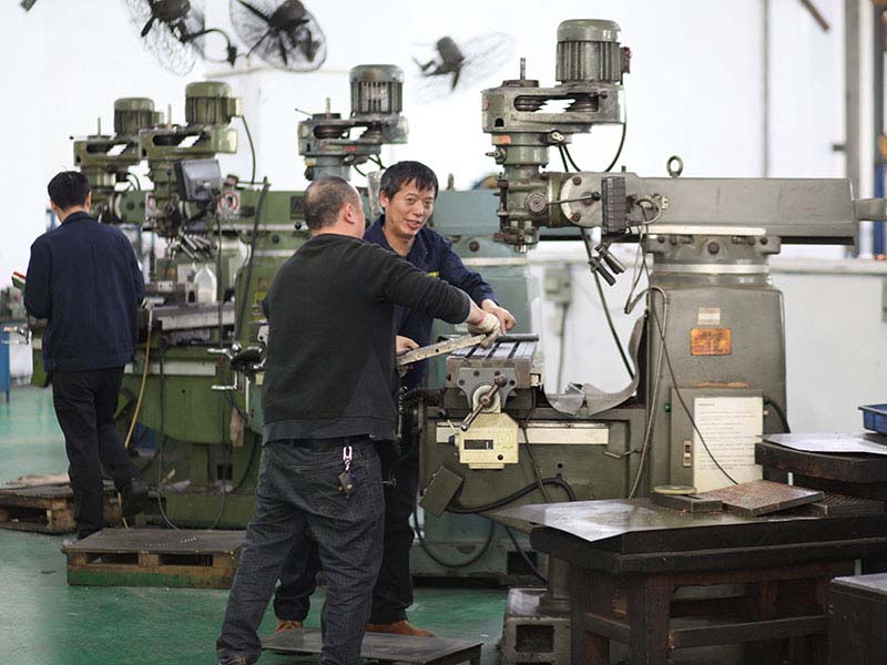 为什么注塑模具成型会出现顶白？